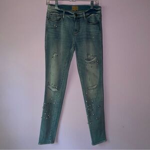 Driftwood Beau Skinny Jeans Size 26 Pearl Studded Light Wash Distressed